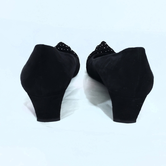 Stuart Weitzman Black Dotsun Suede Bow Wedge Heels - Picture 6 of 7